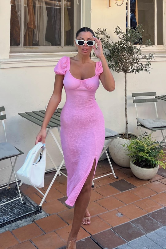 Kalp Yaka Carlen Elbise Pembe