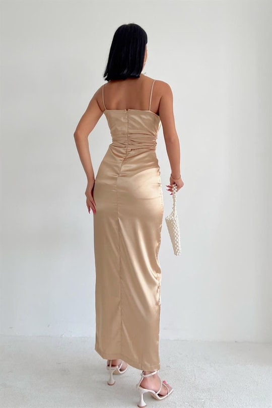 Krep Kumaş Askılı Elbise Gold