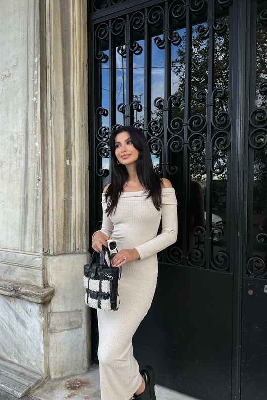 Madonna Yaka Elbise Bej