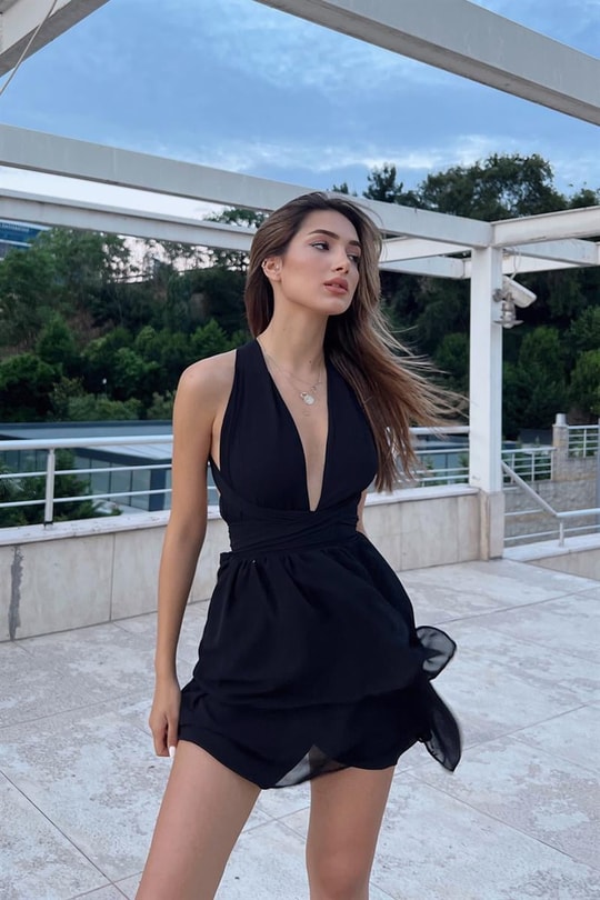 Marlyn Sırt Dekolteli Mini Elbise Siyah