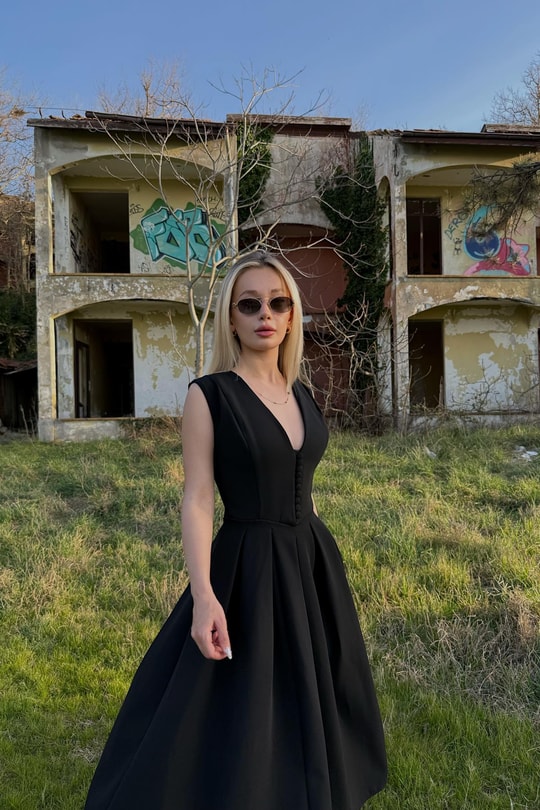 Mini Düğmeli Elegant Elbise Siyah