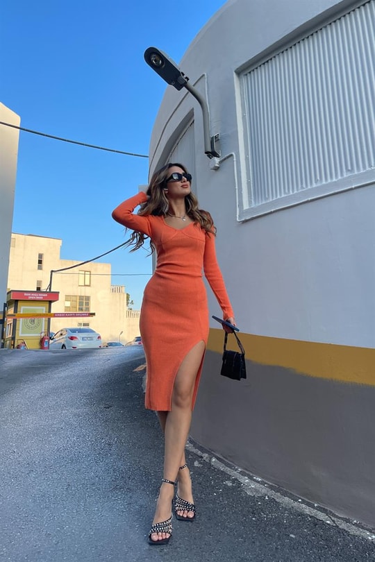 Yırtmaçlı Cuplu Triko Elbise Oranj