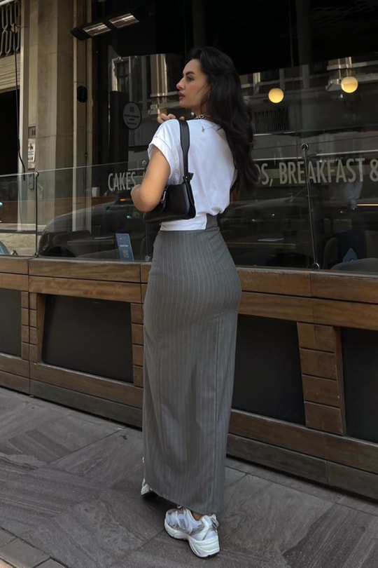 Duo Kemerli Çizgi Yırtmaçlı Etek Gri
