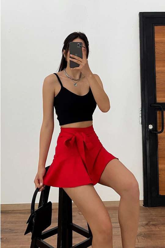 Kemerli Pileli Mini Etek Kırmızı