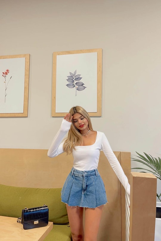 Kesik Paça Şortlu Denim Etek Mavi
