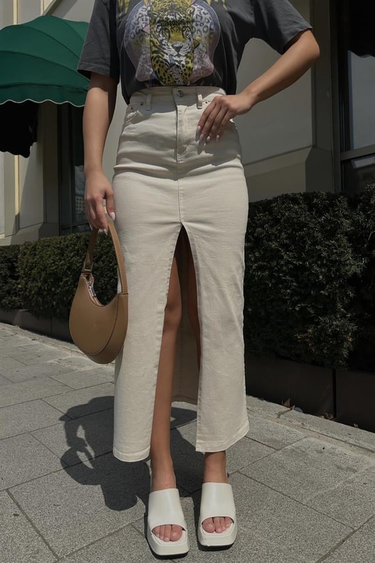 Ön Yırtmaçlı Denim Uzun Etek Krem