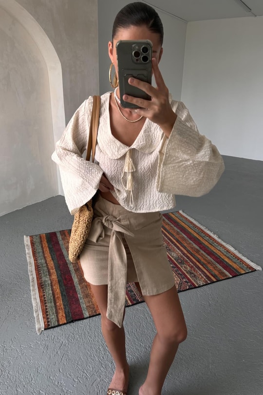 Bebe Yaka Püskül Detay Bluz Krem