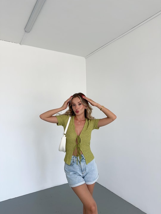 Fiyonk Dantel Bluz Fıstık Yeşili