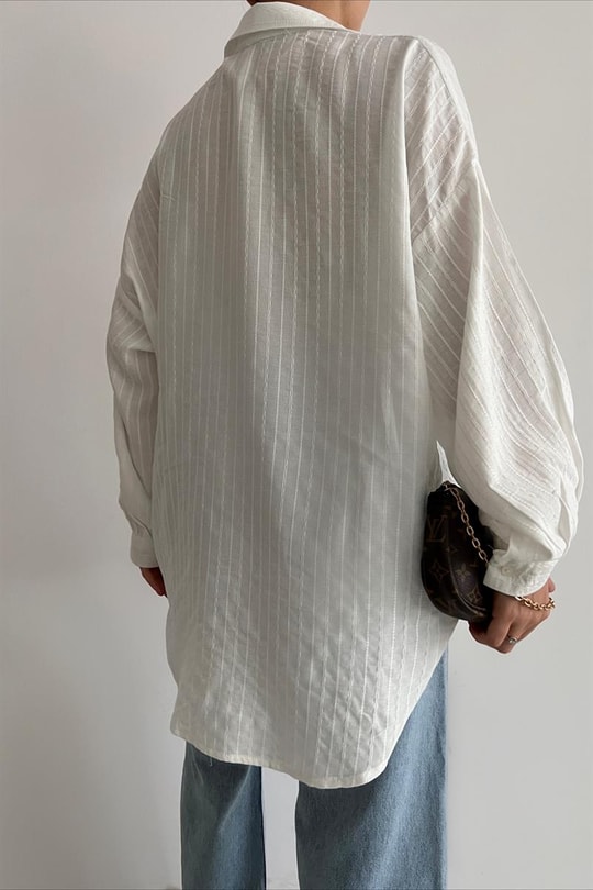 İşlemeli Oversize Gömlek Beyaz