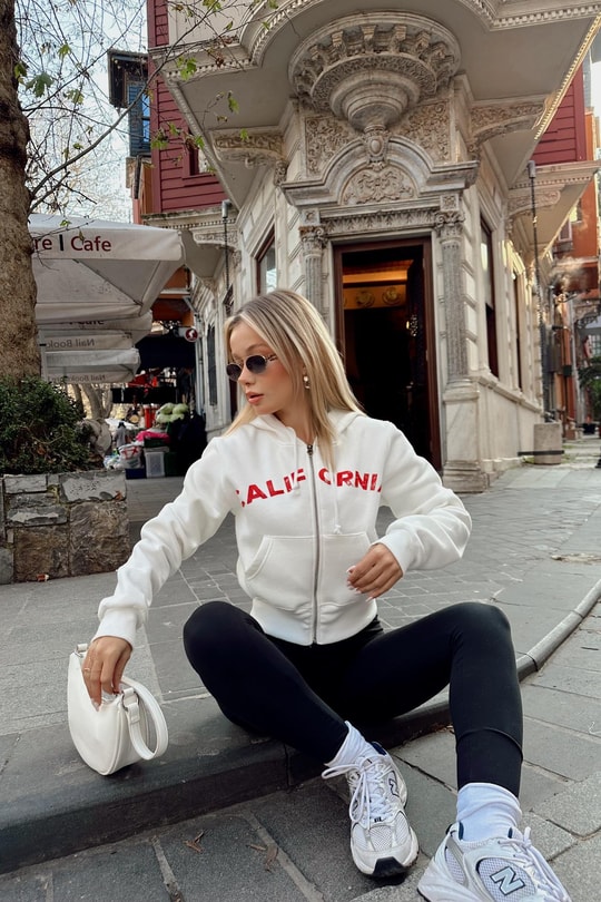 California Baskılı Cropped Hırka Ekru