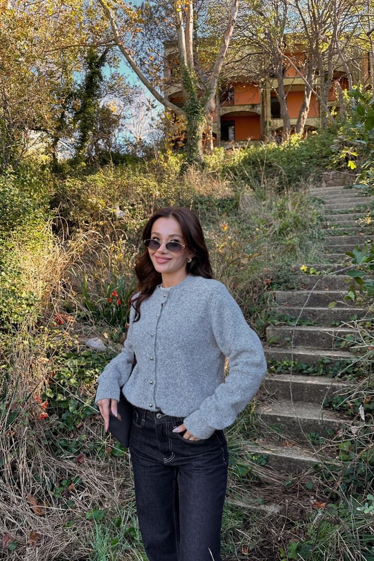 Gümüş Düğmeli Hırka Gri