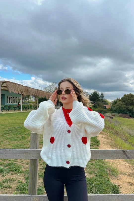 Love Hırka Ekru