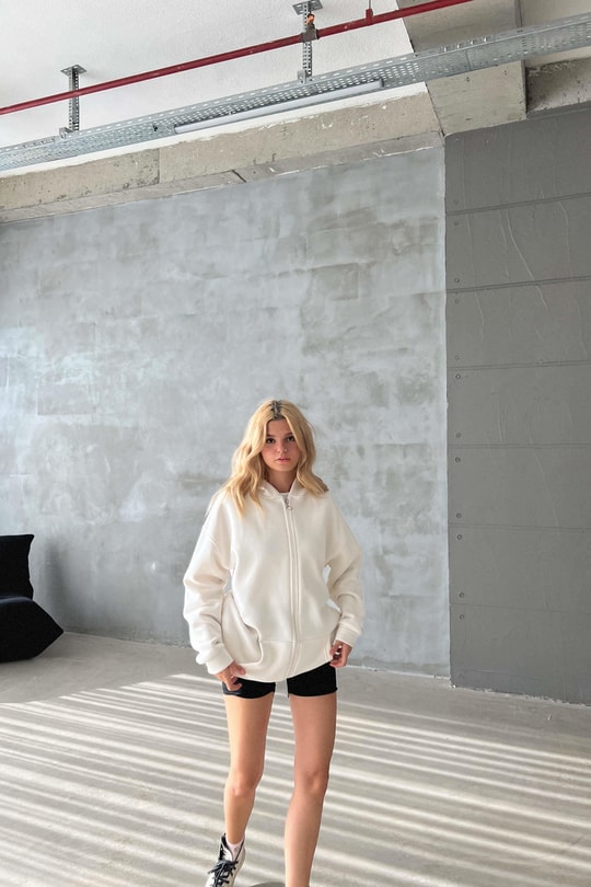 Oversize Kapüşonlu Hırka Beyaz