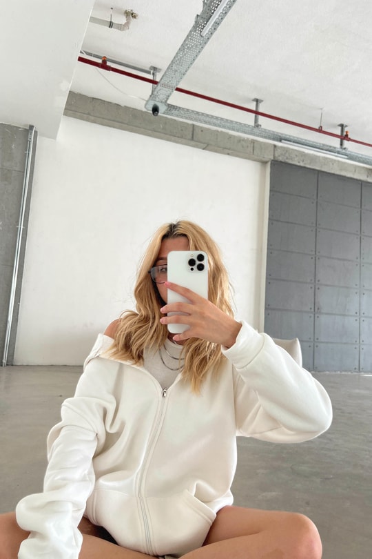 Oversize Kapüşonlu Hırka Beyaz