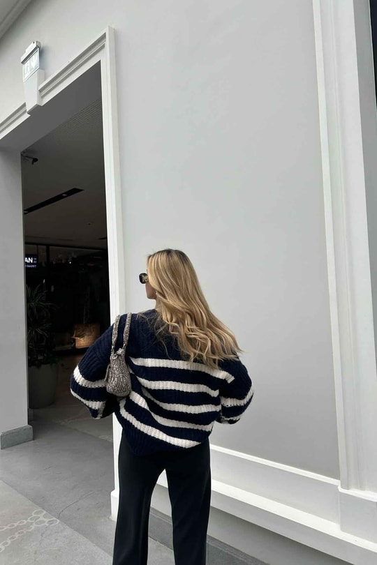 Oversize Yün Hırka Lacivert