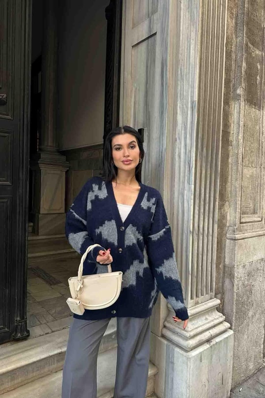Yün Oversize Hırka Lacivert