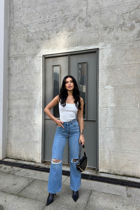 Çift Dizi Yırtık Geniş Kesim Jean Mavi