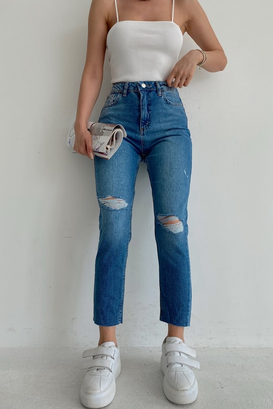 Distressed Mom Jean Mavi