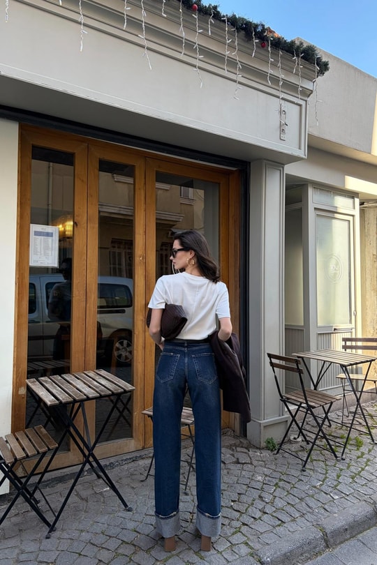 Paça Katlamalı Straight Jean Lacivert