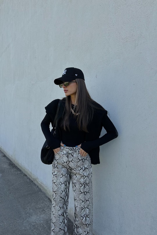 Snake Print Wideleg Jean Bej