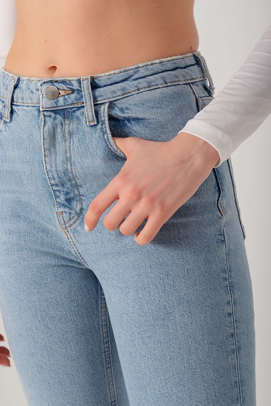 Yüksek Bel Basic Mom Jean Açık Mavi