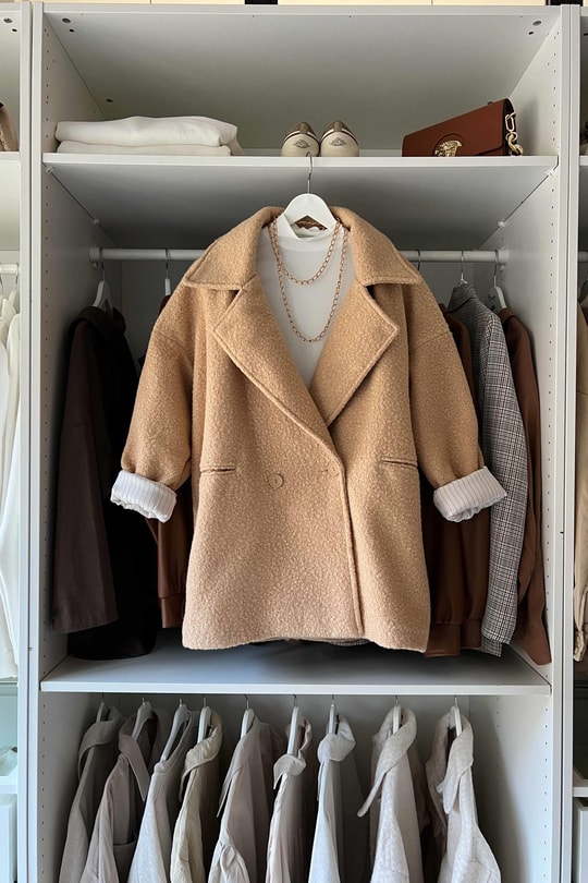 Çizgi Astarlı Buklet Kaban Camel