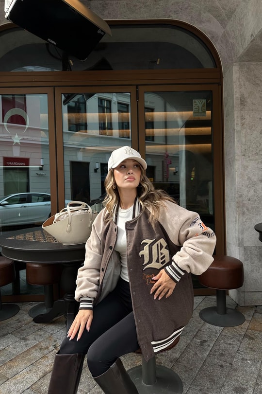Collage Bomber Mont Kahve