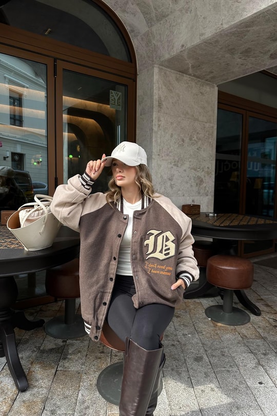 Collage Bomber Mont Kahve