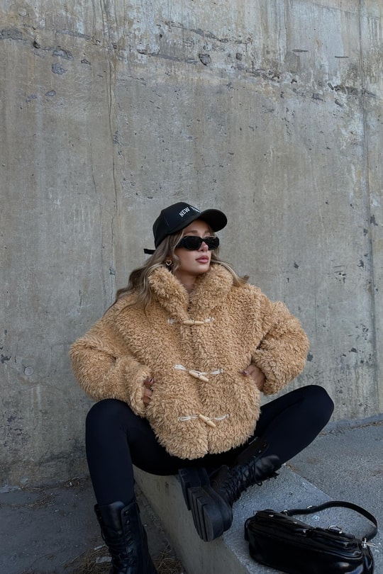 Kuzu Peluş Mont Camel