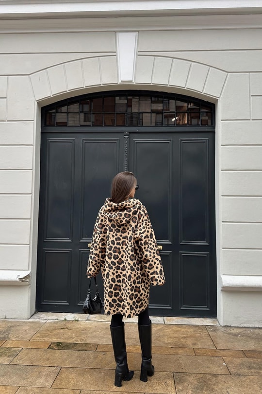 Leopar Oversize Tüylü İnce Kaban Camel