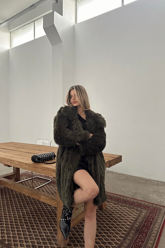 Valeria Kürk Haki