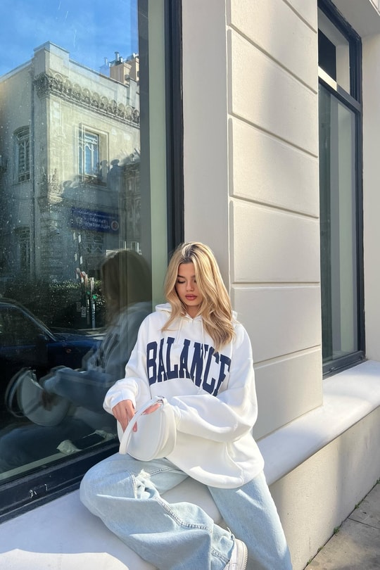 Kapüşonlu Balance Sweatshirt Beyaz