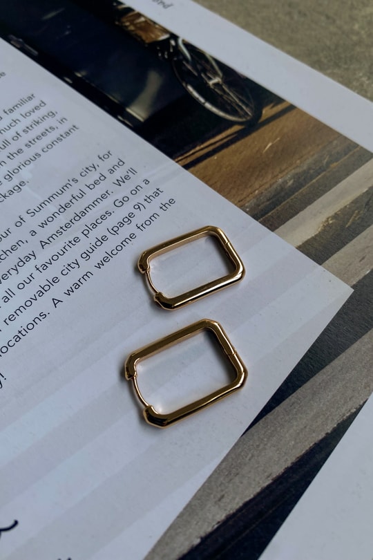 Çelik Geometrik Küpe Gold