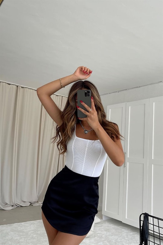 Korse Triko Bluz Beyaz