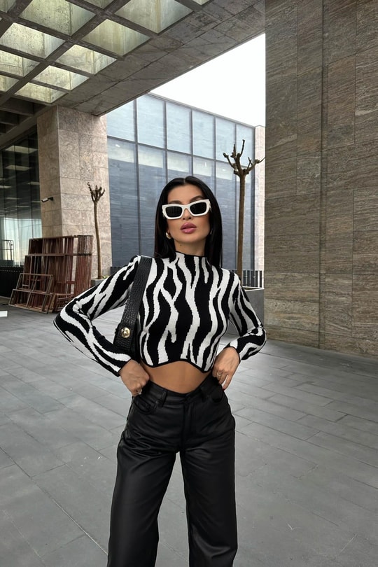 Baret Detay Wild Kazak Siyah