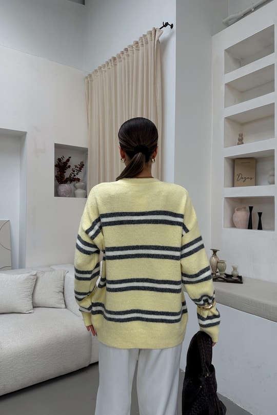 Çizgili Oversize Triko Kazak Sarı