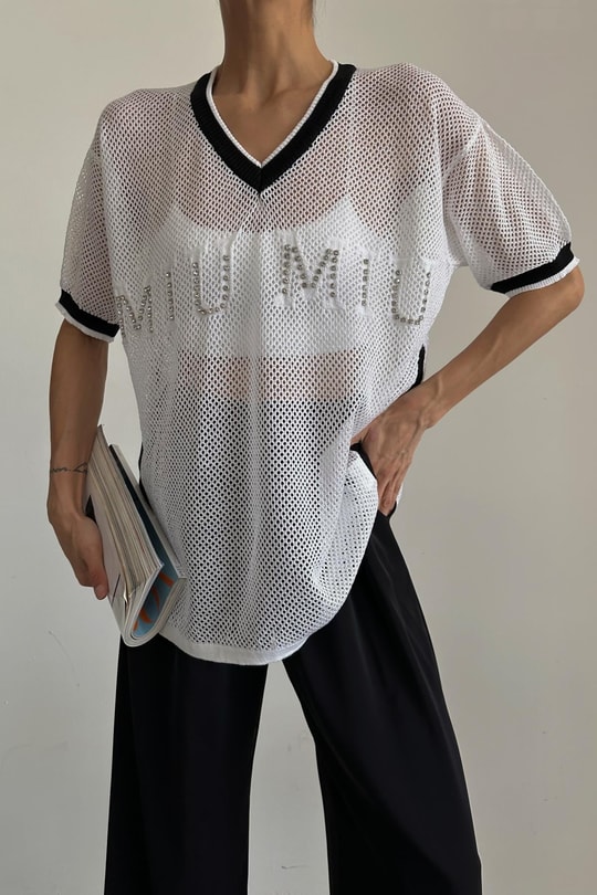 File Miu Triko Krem