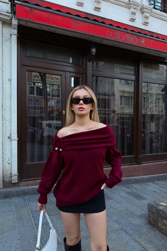 Omuz Detaylı Madonna Kazak Bordo