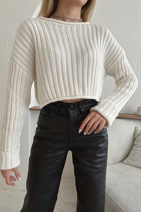 Örgü Crop Kazak Krem