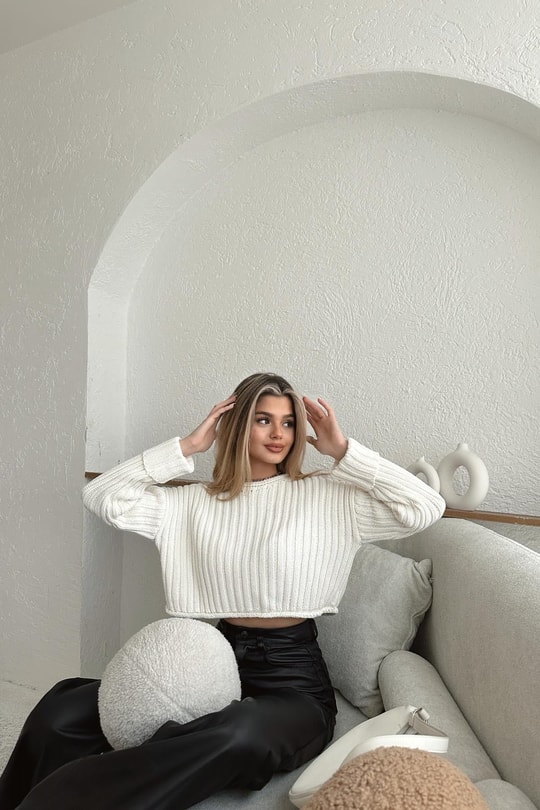 Örgü Crop Kazak Krem