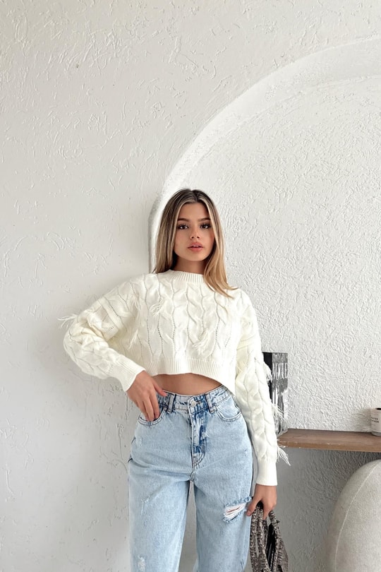 Tüy Detay Crop Kazak Ekru
