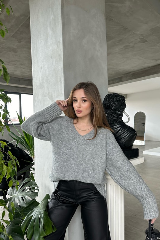 V Yaka Simli Kazak Gri