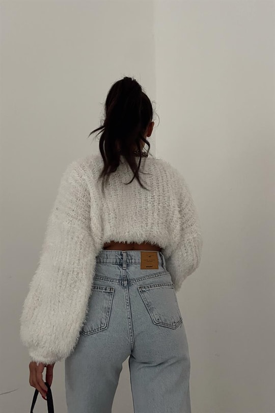 Yumoş Crop Kazak Beyaz