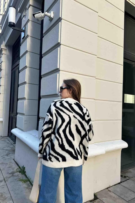Zebra Yün Kazak Krem