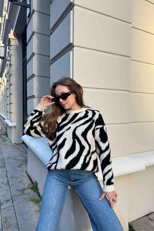 Zebra Yün Kazak Krem