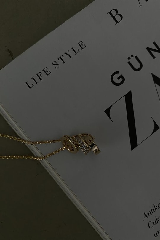 Zirkon Taşlı Charm Kolye Gold