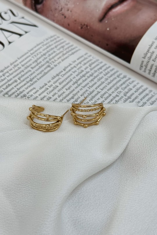 Kabartmalı 90 Küpe Gold