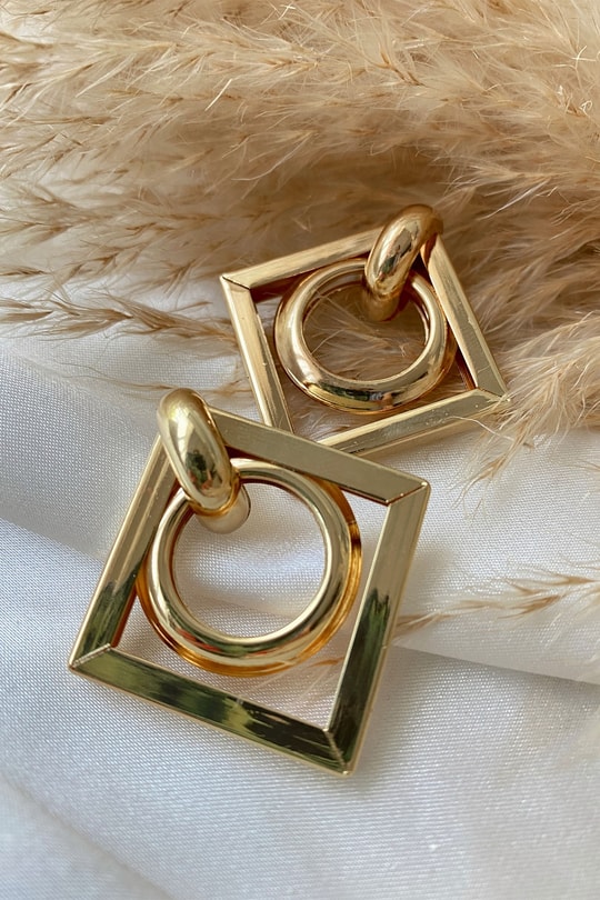 Piramit Küpe Gold