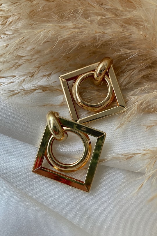 Piramit Küpe Gold