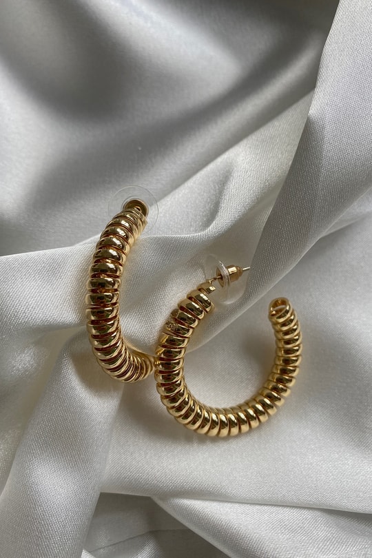 Sarmal Halka Küpe Gold